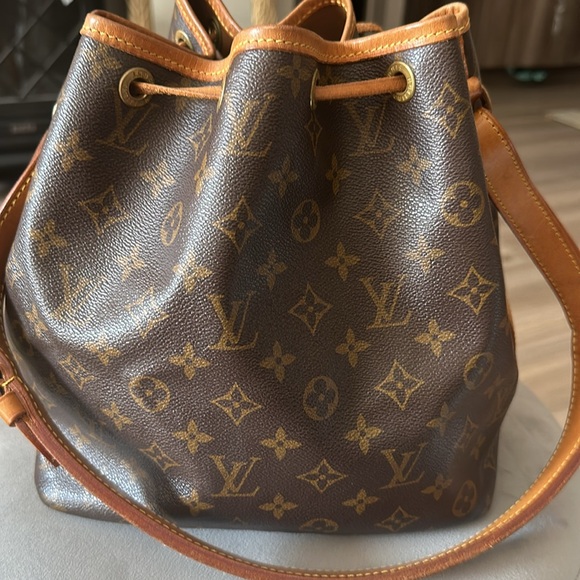 Louis Vuitton Noe - Picture 2 of 16